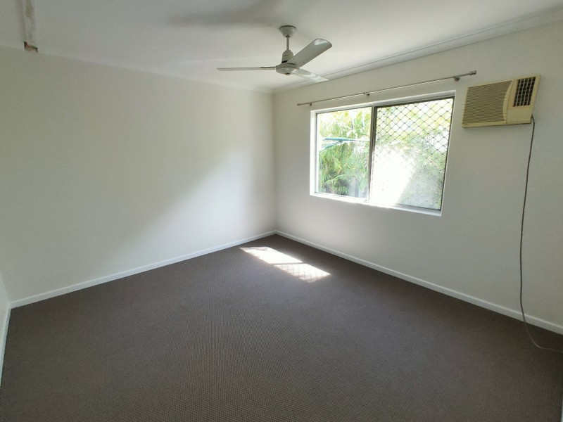 1/213 McLeod Street, Cairns North QLD 4870