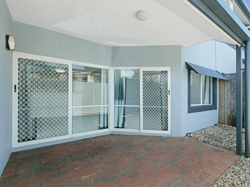 16/10 Brown Street, Woree QLD 4868
