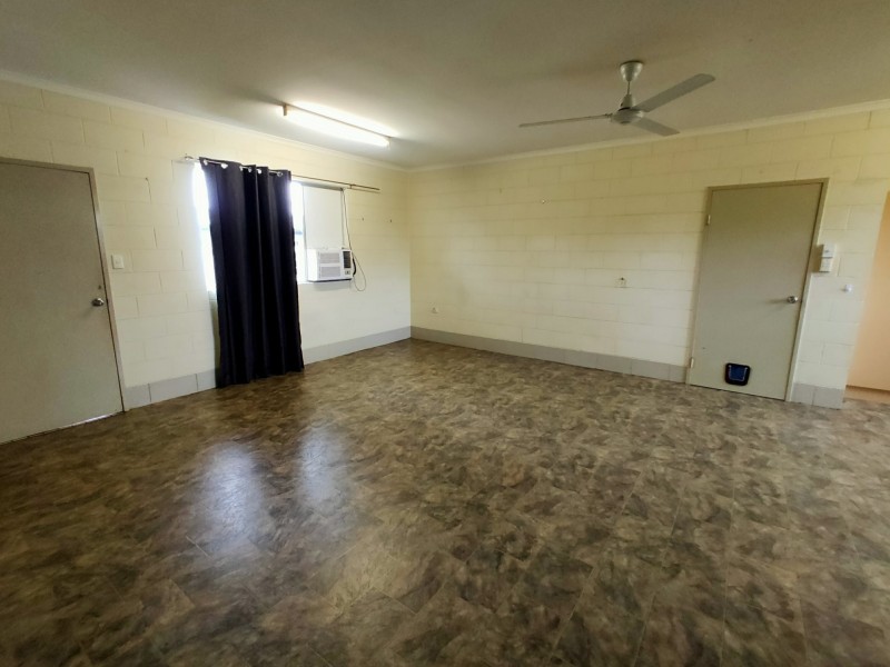 2/16 Mintaro Crescent, Woree QLD 4868