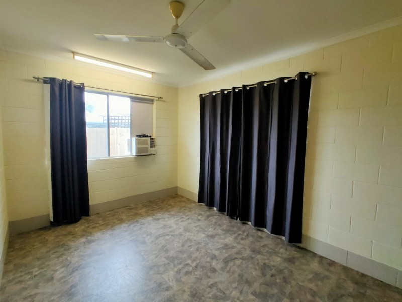 2/16 Mintaro Crescent, Woree QLD 4868