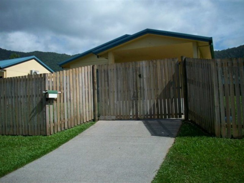 11 Lorraine Close, Bentley Park QLD 4869