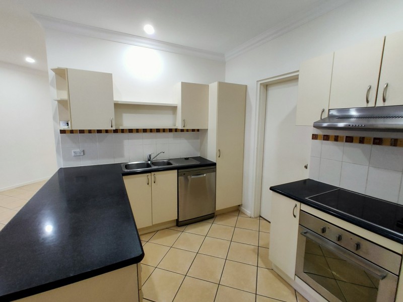32 Shamrock Avenue, Brinsmead QLD 4870