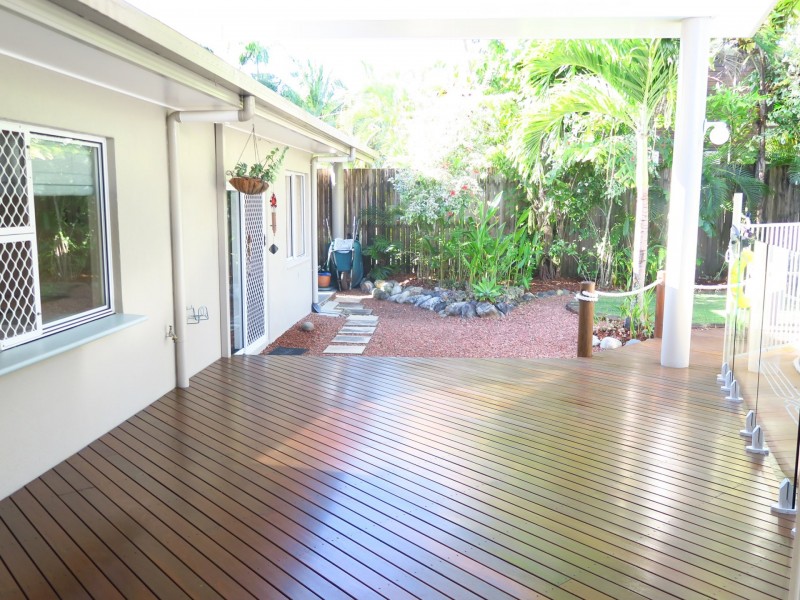 9 Heron Close, Kewarra Beach QLD 4879