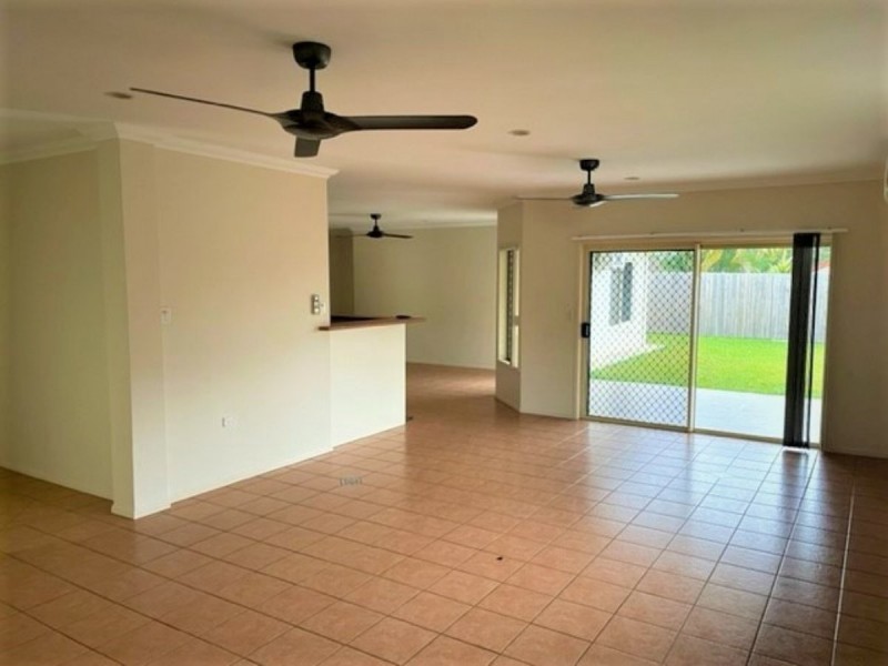 35 Taringa Street, Brinsmead QLD 4870