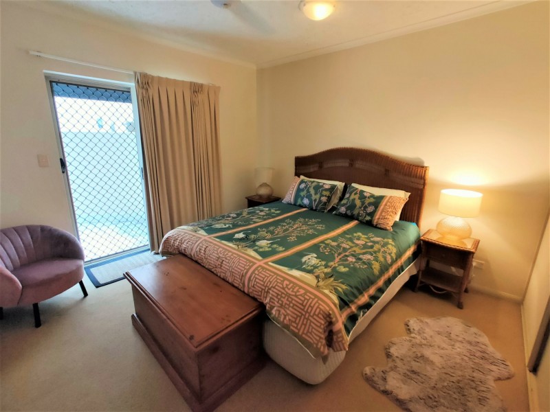 1608/2 Greenslopes Street, Cairns North QLD 4870