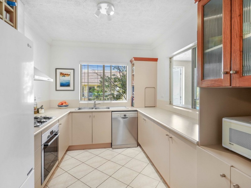 1320/2-10 Greenslopes Street, Cairns North QLD 4870