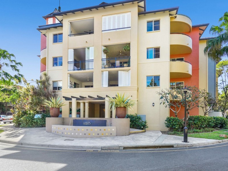 1320/2-10 Greenslopes Street, Cairns North QLD 4870