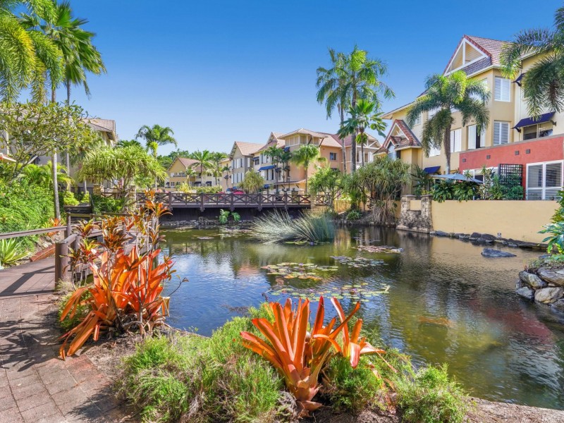 1320/2-10 Greenslopes Street, Cairns North QLD 4870