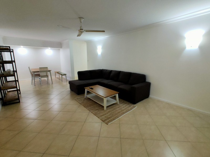 409/2 Greenslopes Street, Cairns North QLD 4870