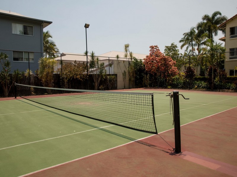 409/2 Greenslopes Street, Cairns North QLD 4870