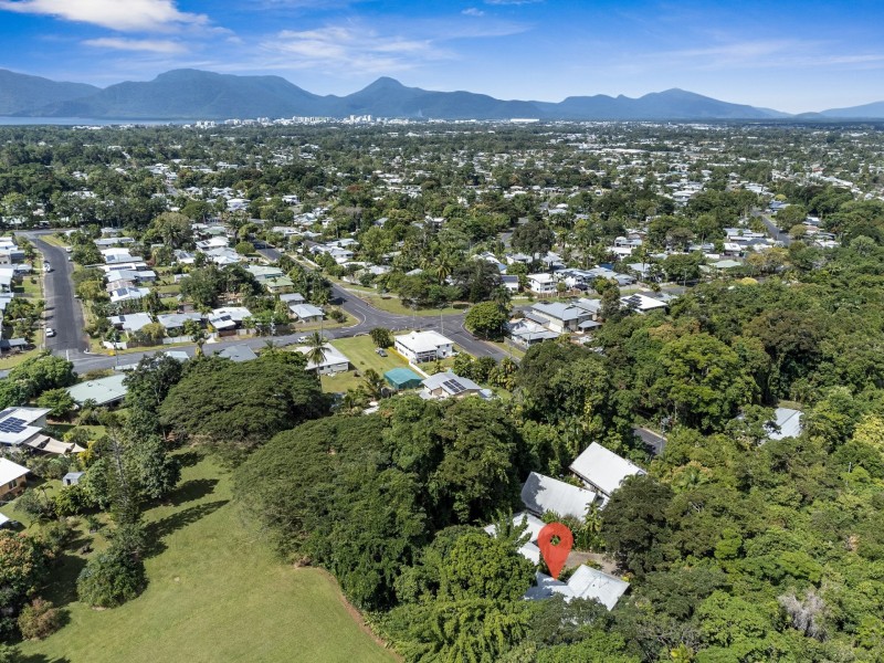 1/12 Murchison Street, Whitfield QLD 4870