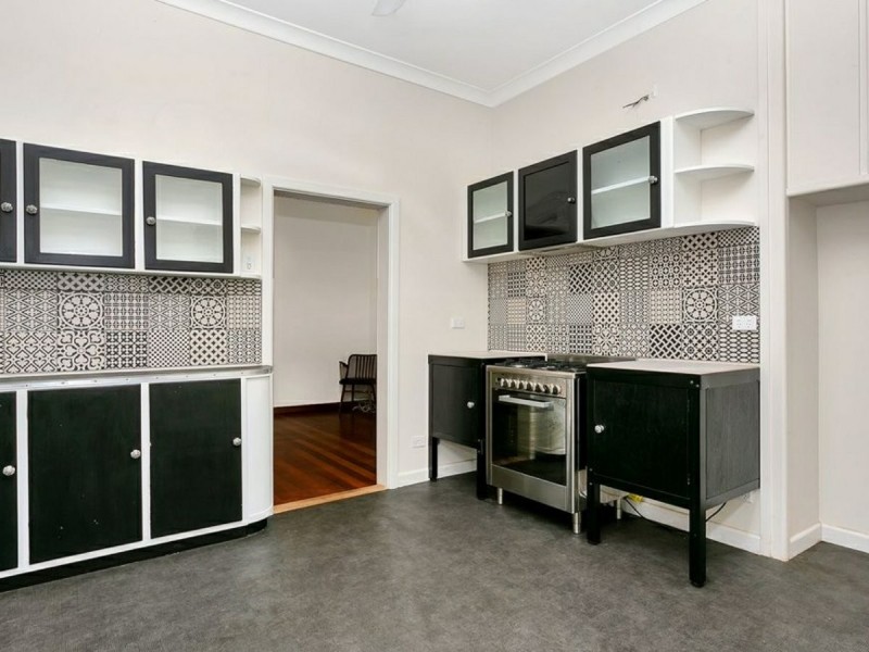 517 McCormack Street, Edge Hill QLD 4870