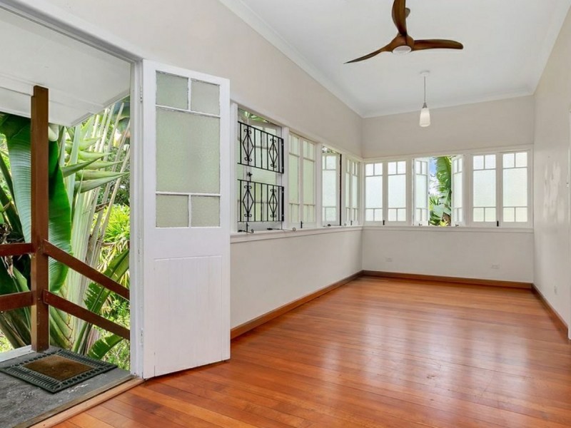 517 McCormack Street, Edge Hill QLD 4870