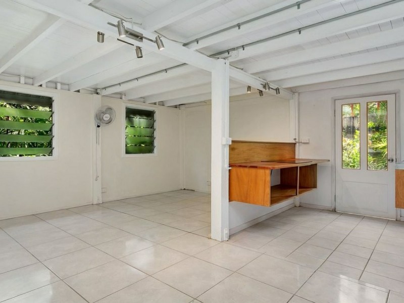 517 McCormack Street, Edge Hill QLD 4870