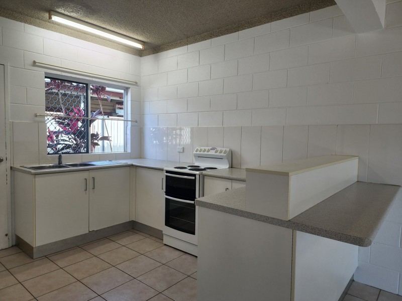 1/37 Winkworth Street, Westcourt QLD 4870