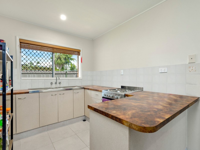2/58 Richardson Street, Edge Hill QLD 4870