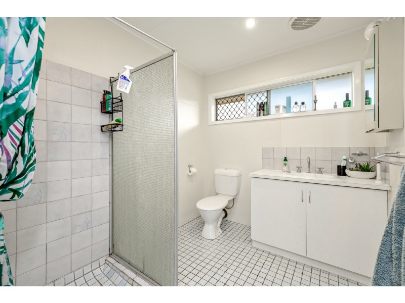 2/58 Richardson Street, Edge Hill QLD 4870
