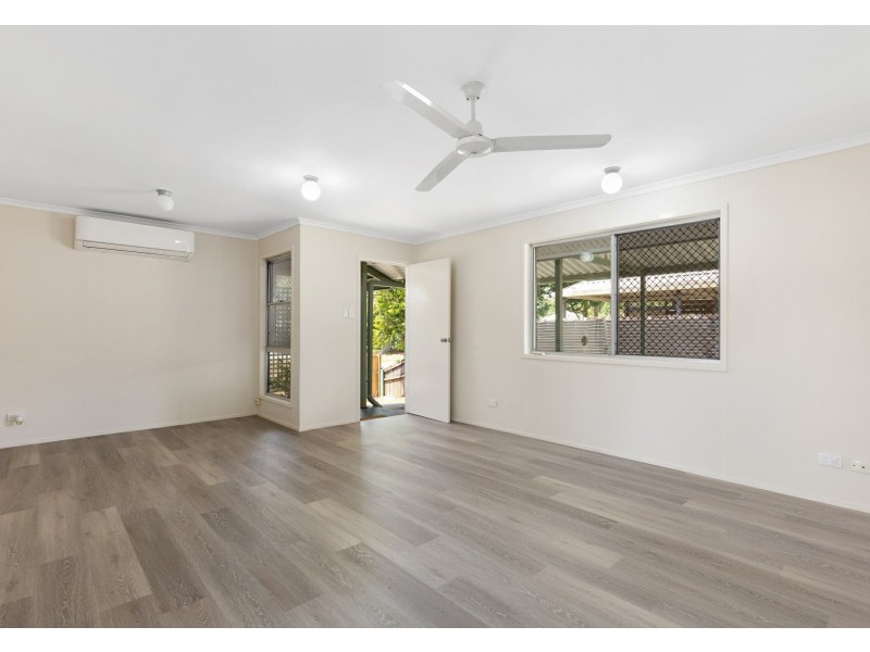 25 Marchant Street, Manoora QLD 4870