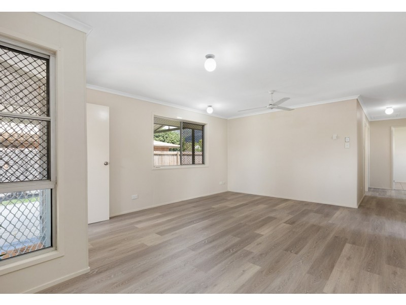 25 Marchant Street, Manoora QLD 4870