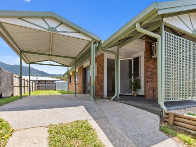 25 Marchant Street, Manoora QLD 4870