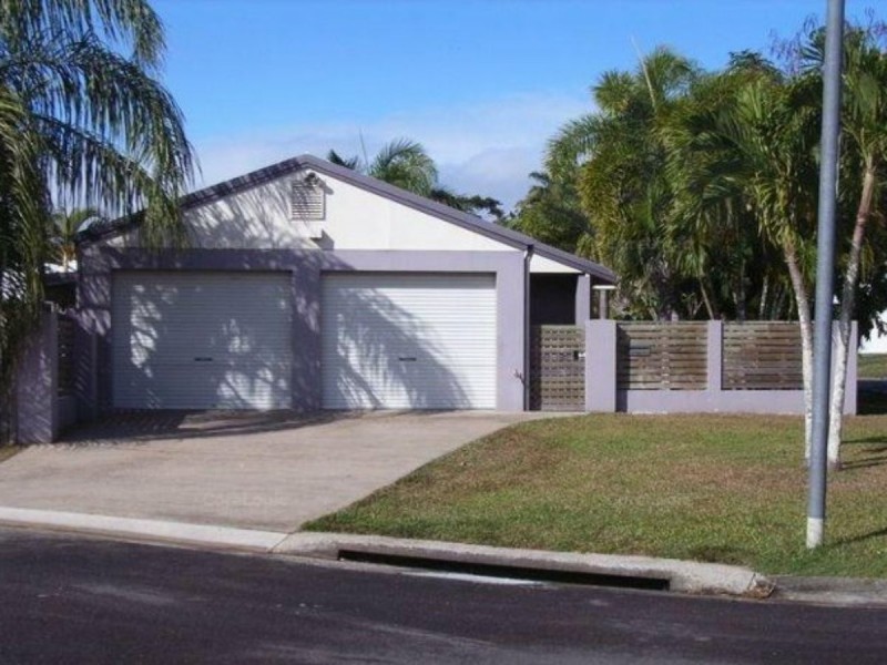 5 Molloy Close, Smithfield QLD 4878