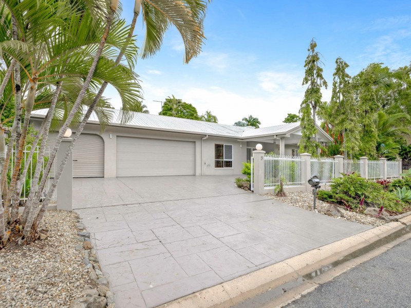 9 Heron Close, Kewarra Beach QLD 4879