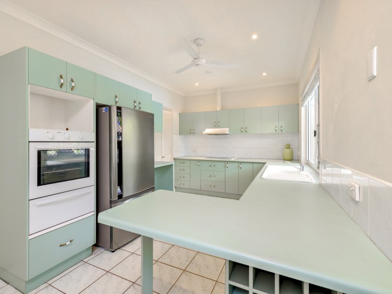 9 Heron Close, Kewarra Beach QLD 4879