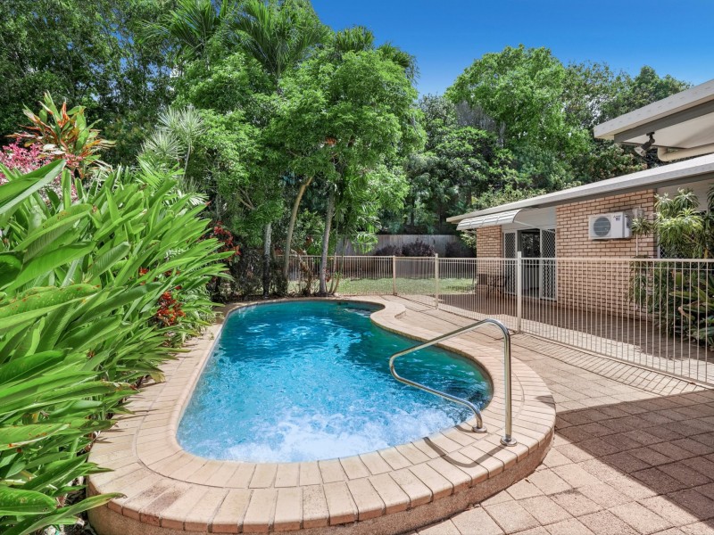 23 Majestic Street, Kamerunga QLD 4870