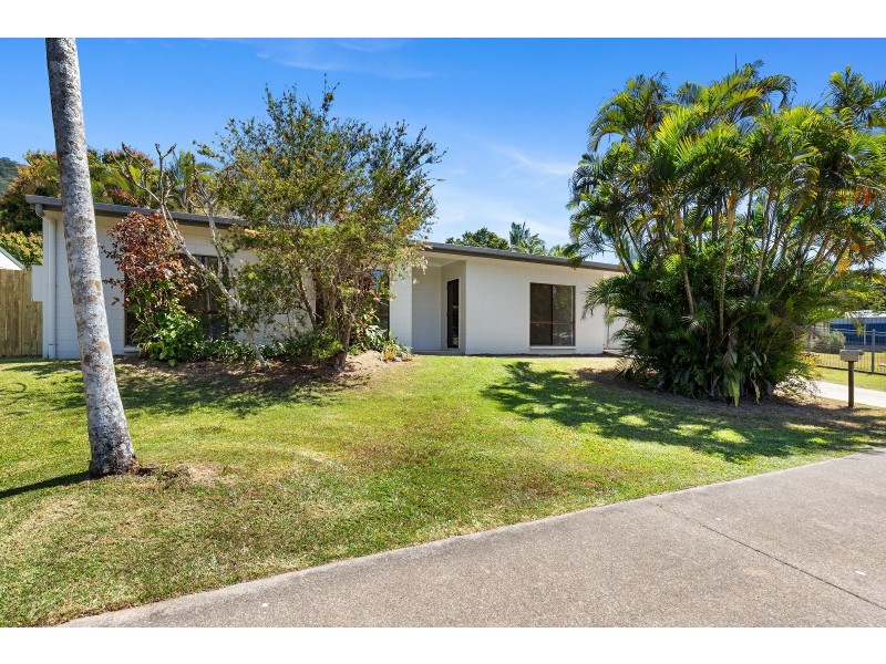 25 Ramsey Drive, Kanimbla QLD 4870