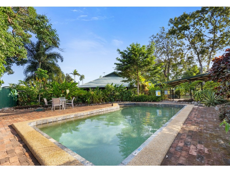 11/51-59 Heavey Crescent, Whitfield QLD 4870
