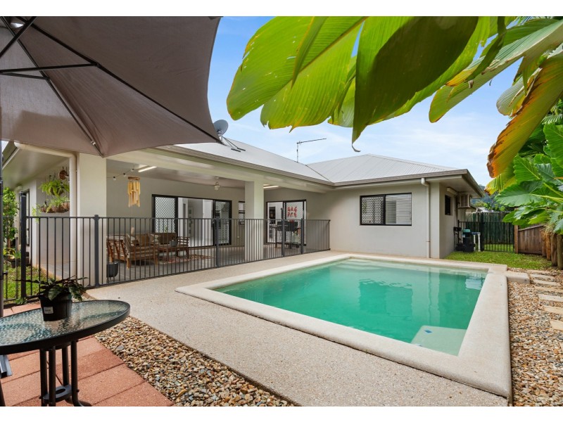 14 Springbrook Avenue, Redlynch QLD 4870