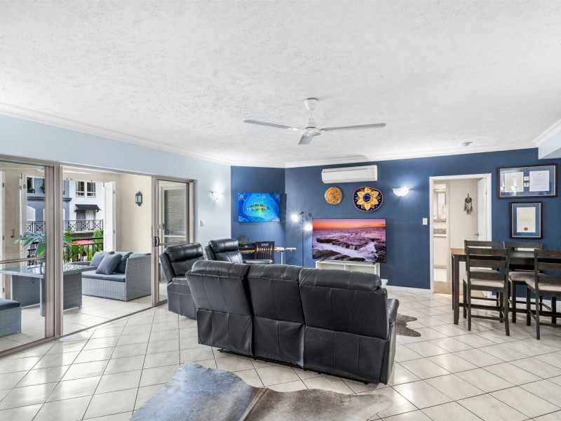 1311/2-10 Greenslopes Street, Cairns North QLD 4870