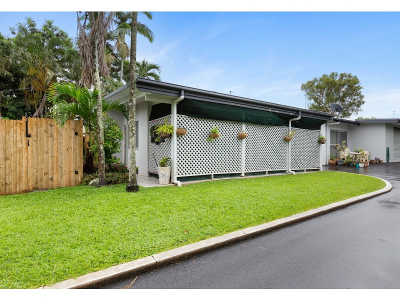 1/76 Birch Street, Manunda QLD 4870