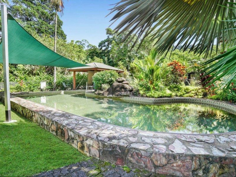 17/23 Heavey Crescent, Whitfield QLD 4870