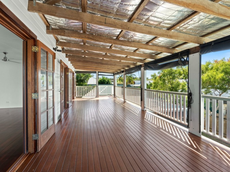 18 Guava Street, Holloways Beach QLD 4878