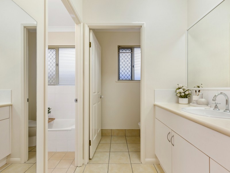 23 Taringa Street, Brinsmead QLD 4870