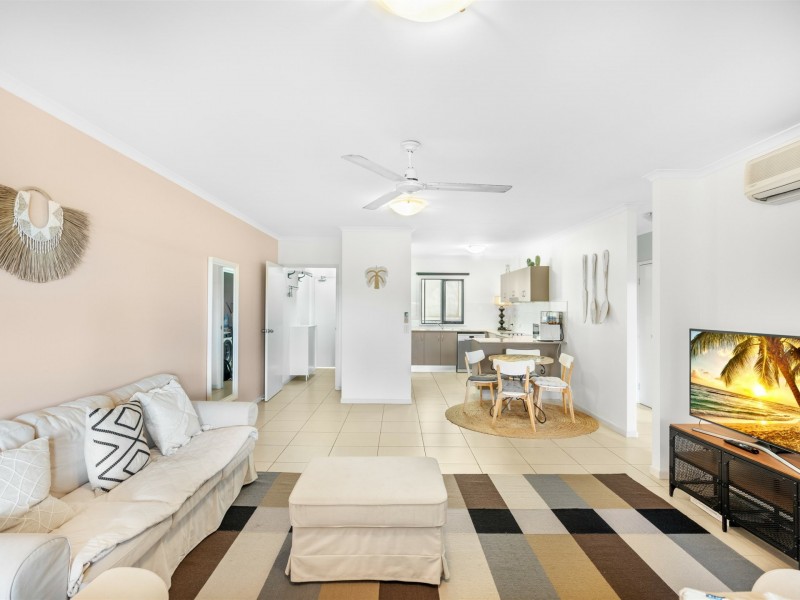 203/92-98 Digger Street, Cairns North QLD 4870