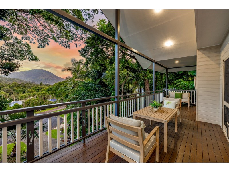 8 Fallon Close, Brinsmead QLD 4870