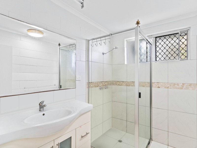 7 Denman Close, Manoora QLD 4870