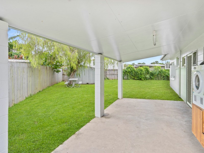 7 Denman Close, Manoora QLD 4870