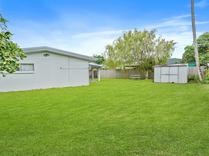 7 Denman Close, Manoora QLD 4870