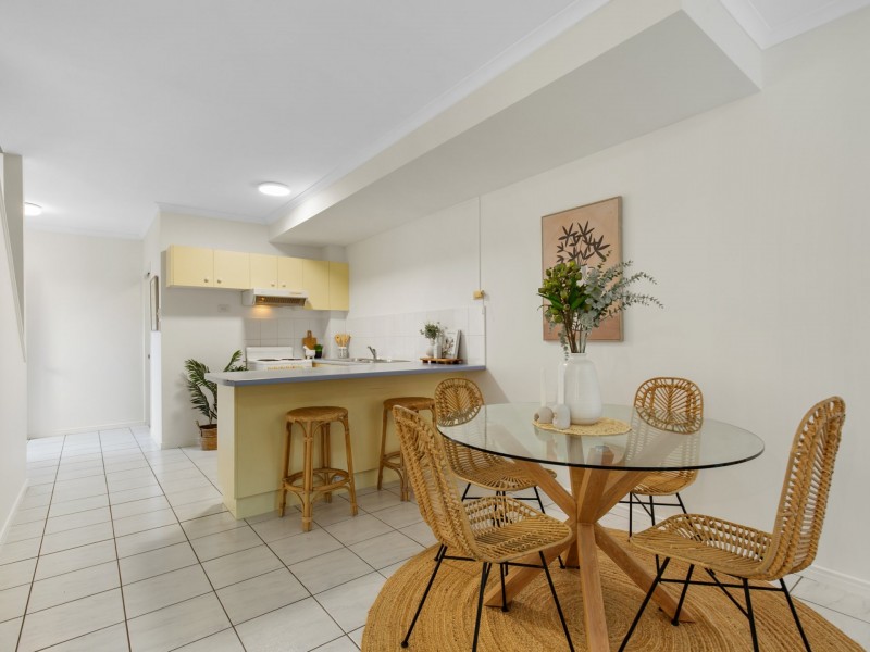 1/531-535 Varley Street, Yorkeys Knob QLD 4878