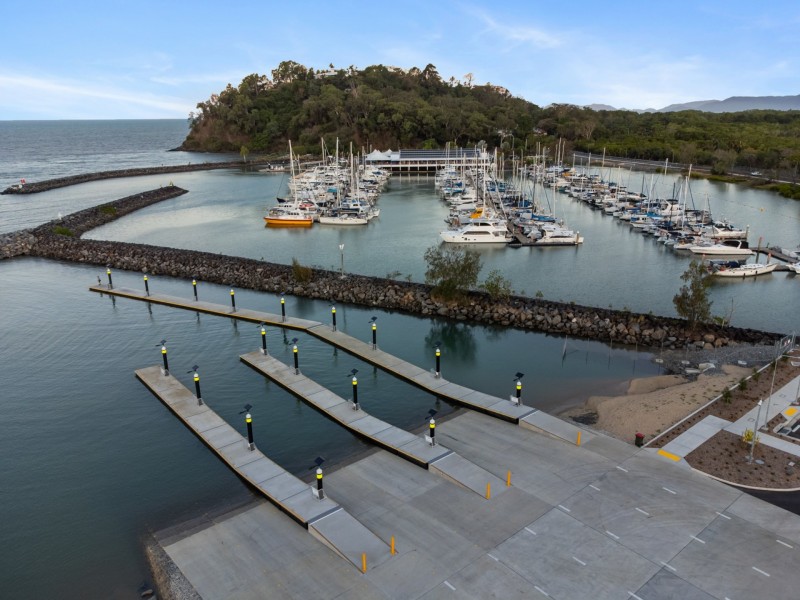 1/531-535 Varley Street, Yorkeys Knob QLD 4878