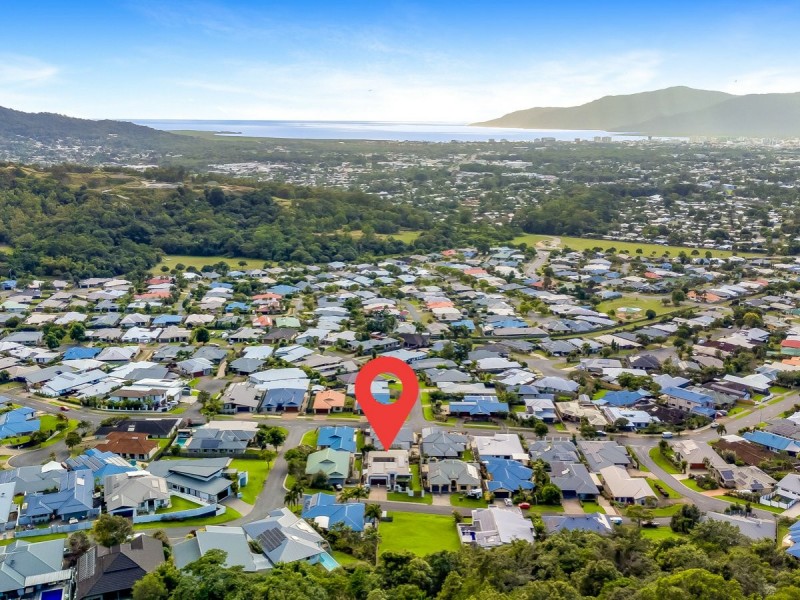 10 Sergeant Street, Kanimbla QLD 4870