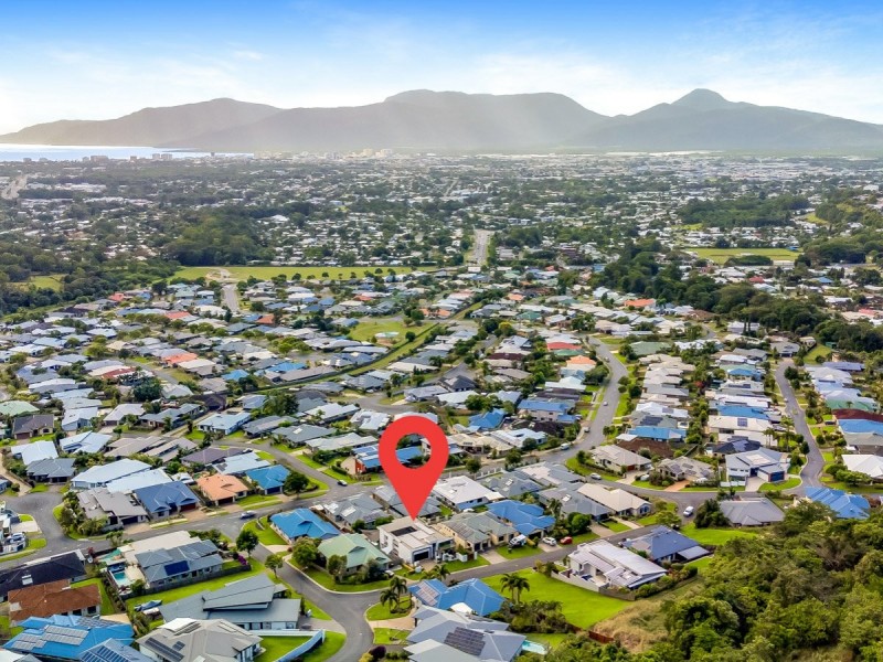 10 Sergeant Street, Kanimbla QLD 4870