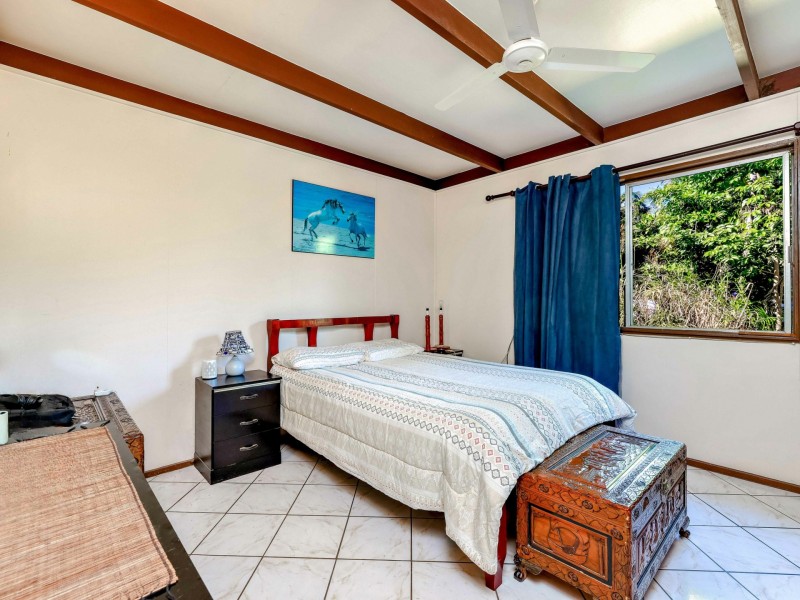 15 Christensen Street, Machans Beach QLD 4878