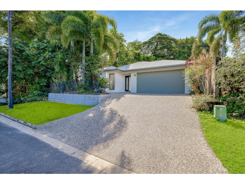 218 Greenslopes Street, Whitfield QLD 4870