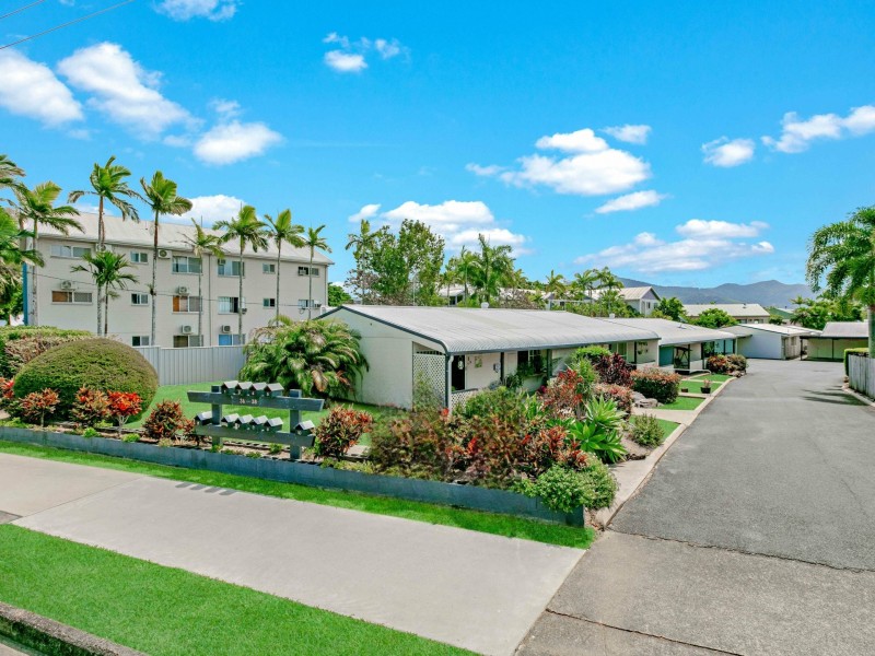 7/36-38 Old Smithfield Road, Freshwater QLD 4870
