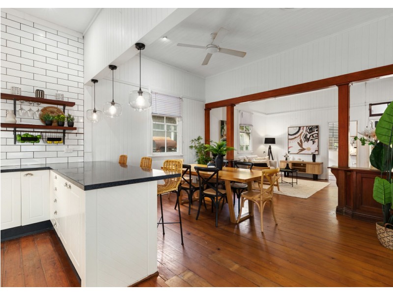 12 Cairns Street, Cairns North QLD 4870