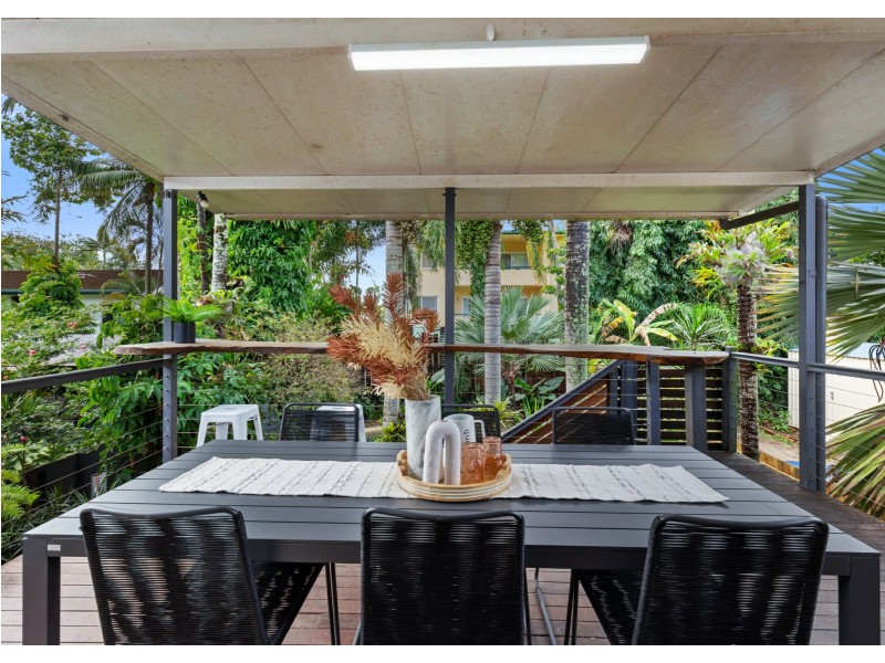 12 Cairns Street, Cairns North QLD 4870